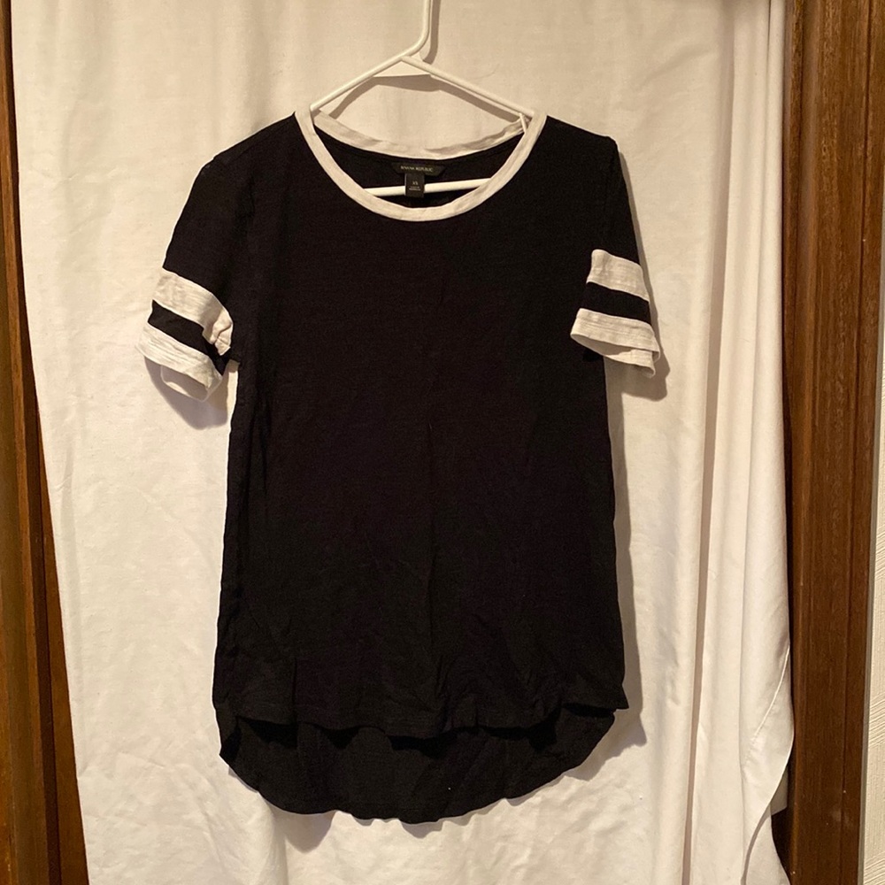 Banana Republic tshirt